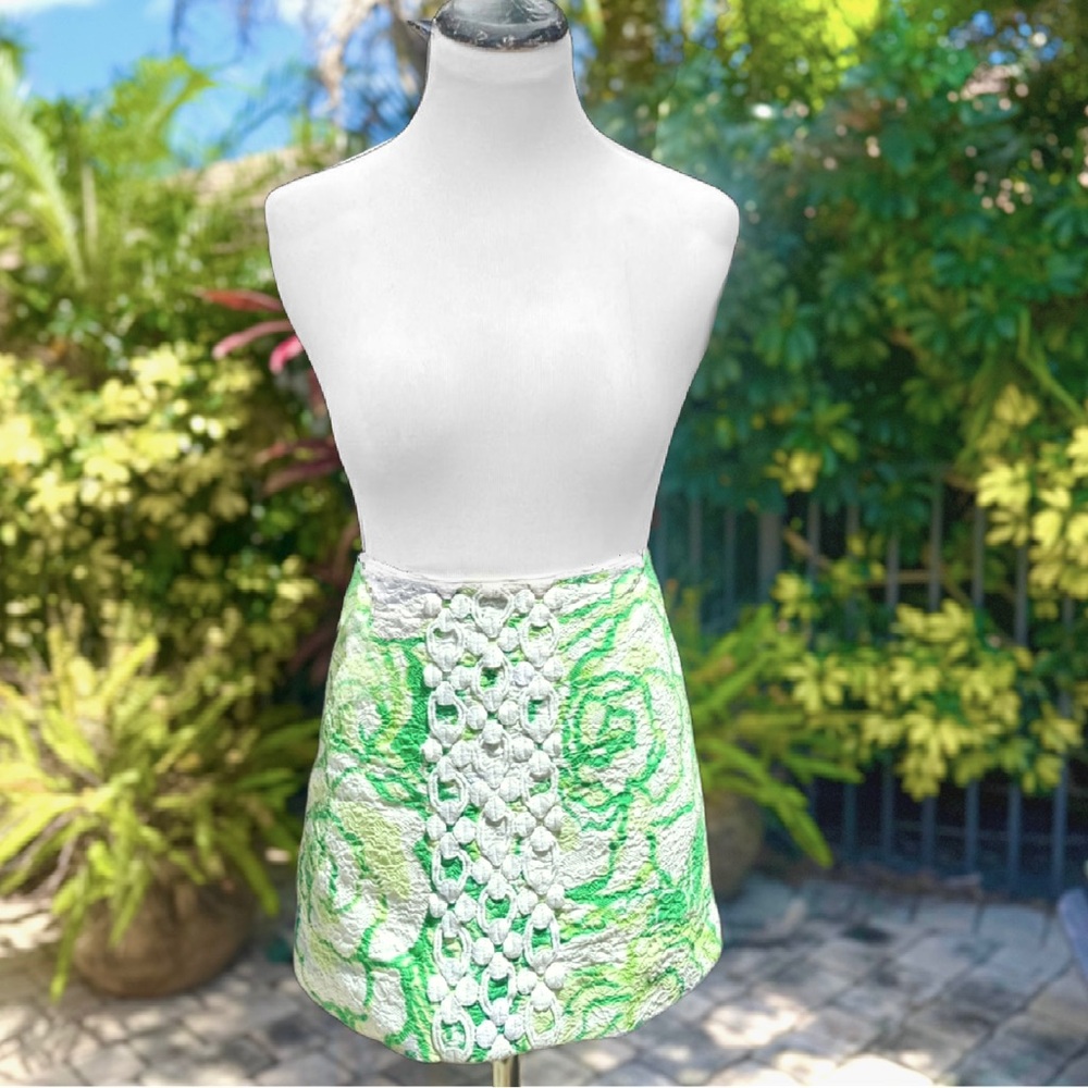💥🆕💥 Lilly Pulitzer Tate Skirt (Resort White Heart Breaker) - Picture 2 of 8